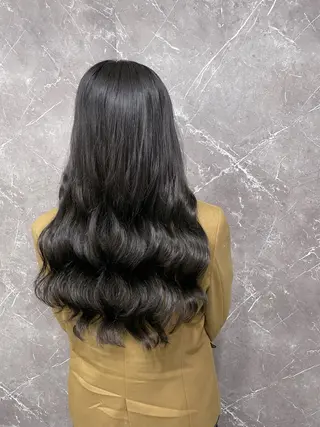 ロング カラー KOSEI シールエクステのヘアスタイル