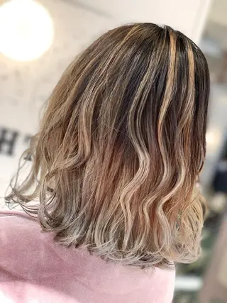 ミディアム カラー ヘアアレンジ 髪質改善×ハイトーン 中田啄也のヘアスタイル