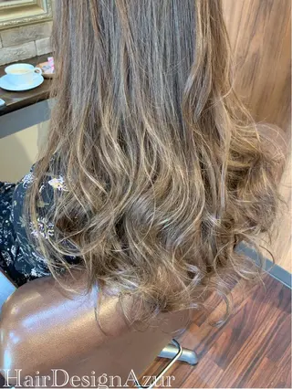 ロング カラー HairDesign Azurのヘアスタイル