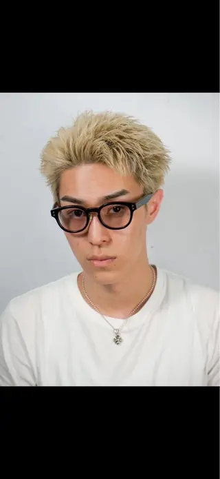 ショート ヒロ銀座名駅西口 長尾 匡起のヘアスタイル