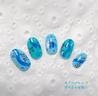 ネイル 森のさんぽ道所属・ショートネイル 森のさんぽ道のネイルデザイン