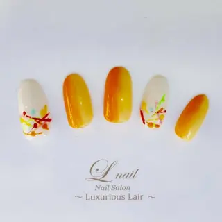 ネイル エルネイル アシスタントのネイルデザイン