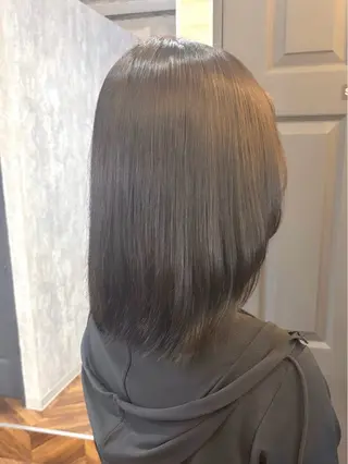 ミディアム カラー Zina_博多 SHINOのヘアスタイル
