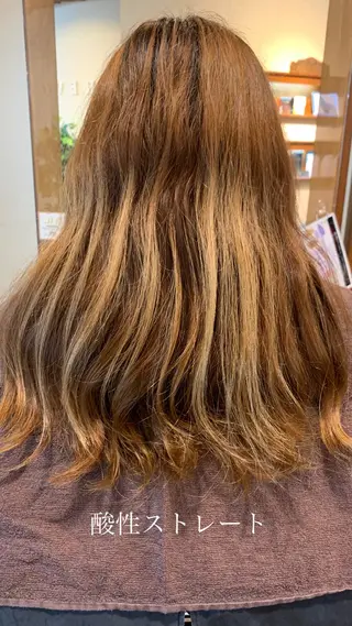 ロング デザインカラー／ ハイトーン／竹井俊介のヘアスタイル