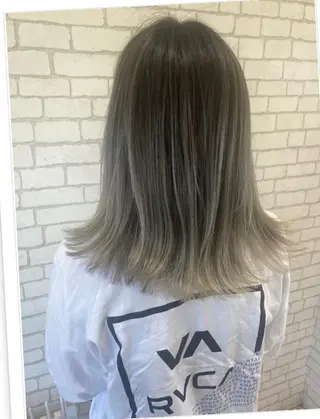 ミディアム カラーリスト菅澤 岳のヘアスタイル