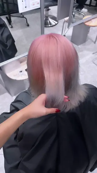 ミディアム カラー PELE/ハイトーン /NATSUKIのヘアスタイル