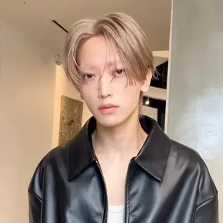 ミディアム カラー 岡田大志🇰🇷 中/韓メンズヘアのヘアスタイル