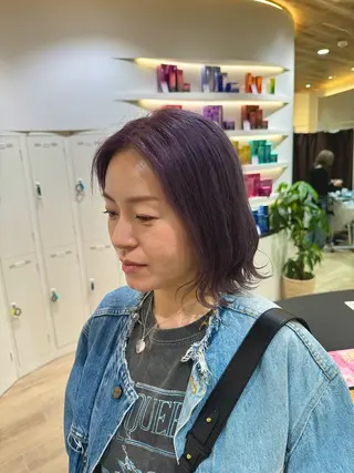 セミロング 垢抜け/レイヤー/ ハイトーン/アスナのヘアスタイル