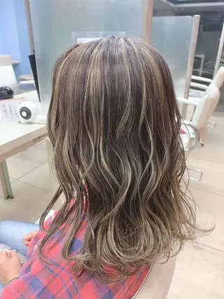 ミディアム カラー どんな髪の悩みも解決 します✨田嶋俊一✨のヘアスタイル