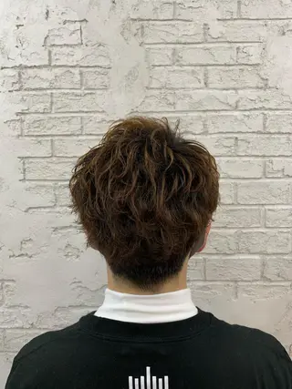 ショート パーマ メンズ ブリーチ特化 ハイトーンRYOYAのヘアスタイル