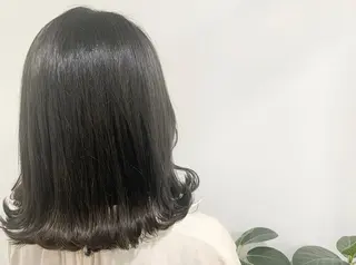 セミロング カラー あべ ゆうかのヘアスタイル