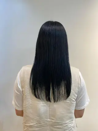 カラー Fenster所属・田口 樹理のヘアスタイル