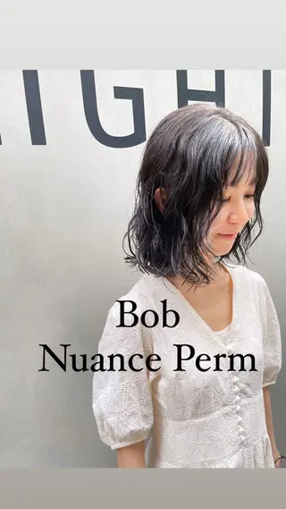 ミディアム パーマ ボブ/プツッとボブ/ 暖色カラー/モエのヘアスタイル
