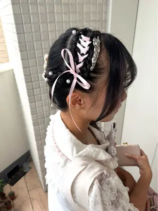 ヘアアレンジ 縮毛矯正/艶ブラウン カラー/ヘアメひふみのヘアスタイル