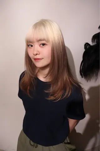 セミロング カラー ハイトーンカラー / 渋谷 / ririのヘアスタイル