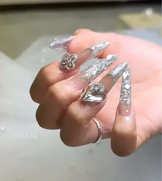 ネイル TIDY M&Mのネイルデザイン