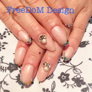 ネイル ＦreeDoＭ   Design所属・W KUMIのネイルデザイン