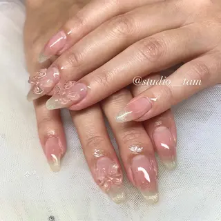 ネイル studio tam 髙橋彩夏のネイルデザイン