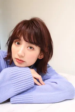 ミディアム カラー 朝がラクになるパーマ トウバルタイキのヘアスタイル