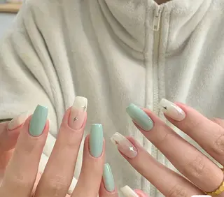 ネイル More Glam渋谷店のネイルデザイン