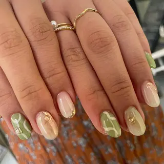 ネイル 栗田 ゆう子のネイルデザイン