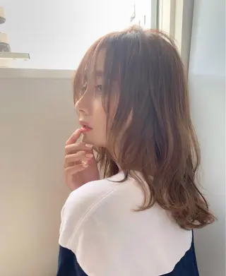 ミディアム 新田  祐樹のヘアスタイル