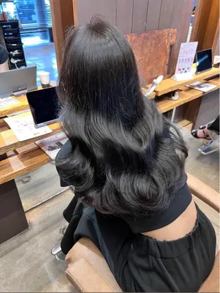 ロング カラー 廣瀬双葉 トップスタイリストのヘアスタイル