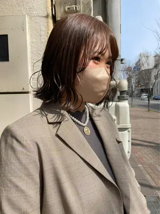 ショート カラー tomo🍒パーマ ハイトーン似合わせのヘアスタイル