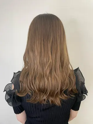 セミロング 川畑 大地/波巻きパーマのヘアスタイル