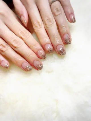 ネイル BINEL REINAのネイルデザイン