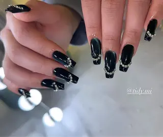 ネイル TIDY M&Mのネイルデザイン