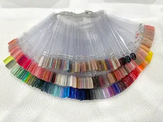 ネイル un Riche新宿 Hasuikeのネイルデザイン