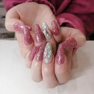 ネイル I.プライベートネイルサロン所属・I.プライベート ネイルサロンの眉毛・アイブロウイメージ