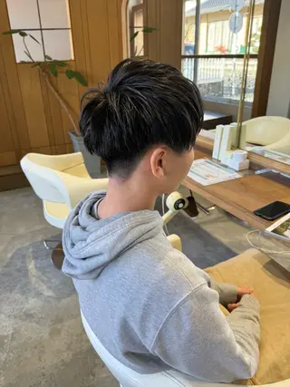 メンズ フラム所属・WATANABE MISAKIのヘアスタイル