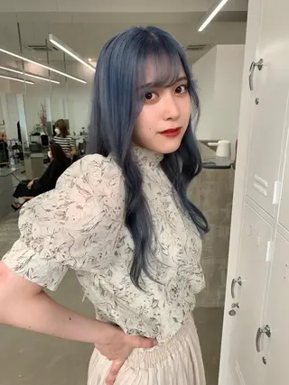 ロング カラー YU KIのヘアスタイル