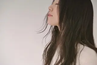 ロング カラー 樋口 千尋のヘアスタイル