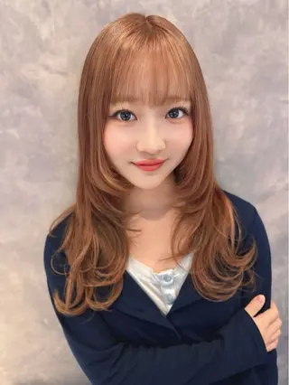 セミロング 🦋ami/浦和 ブリーチカラー🦋のヘアスタイル