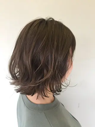 ミディアム THREE  mark所属・河田 日和のヘアスタイル