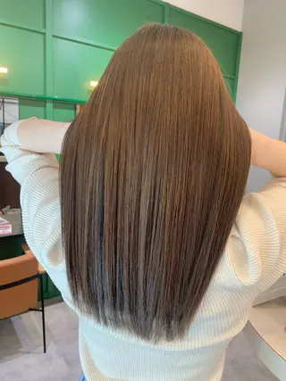 酸性ストレート/ブリ ーチなし/中村 匠のヘアスタイル