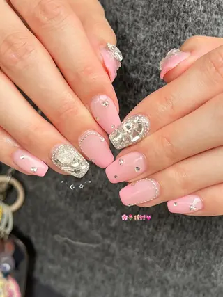 ネイル Nail＆Eyelash 神戸 MAXKELLY所属・YOSHIDA 🌿のネイルデザイン