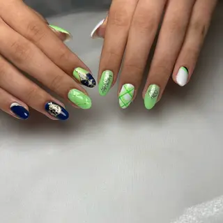 ネイル nico +所属・nico + 鷲野のネイルデザイン