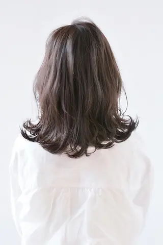 ミディアム カラー パーマ KIZU 髪質改善 オカルト怪談のヘアスタイル