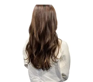 ロング カラー 透明感カラー/牧内 楓/インナーカラーのヘアスタイル