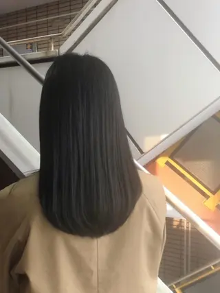 ロング カラー Joshua / 素髪改善のヘアスタイル