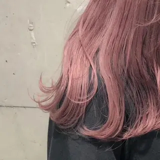 ロング カラー ヘアアレンジ マツエク・マツパ linette所属・🐩推し活🐩 FUTABA🍒のヘアスタイル