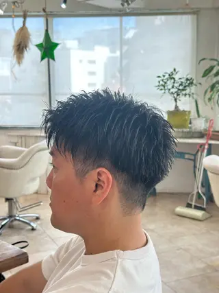 ショート メンズ スパイキー/ ピンパーマ/緑川雄也のヘアスタイル