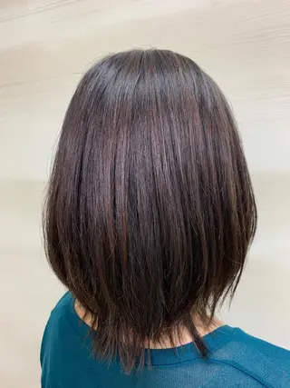ミディアム カラー 遊佐 瑞紀のヘアスタイル