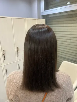 カラー Fiora【フィオーラ】所属・伊藤 愛理のヘアスタイル