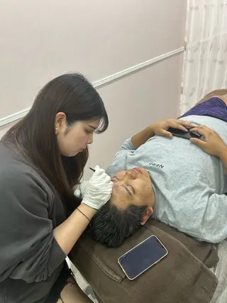 メンズ アイブロウ エステサロンMee. 大畑のエステ・リラクイメージ