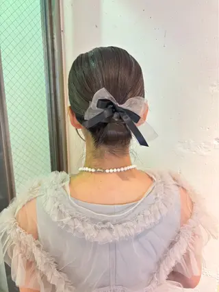 セミロング ヘアアレンジ 艶カラー/ ストレート/くるみのヘアスタイル